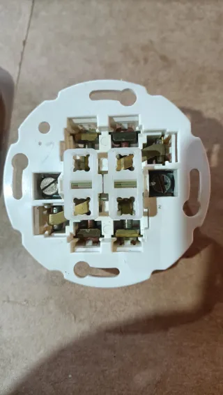 Doble conmutador Ibiza BJC