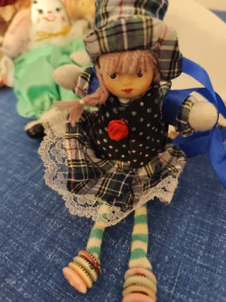 Figure e bambole in porcellana, set completo