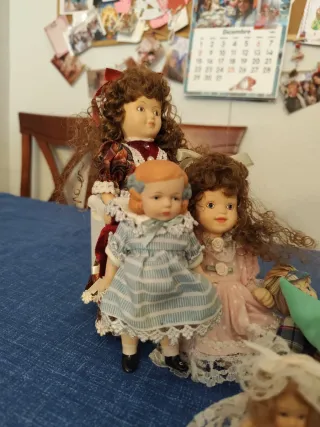 Figure e bambole in porcellana, set completo