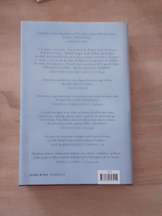 TIEMPO ENTRE COSTURAS, EL