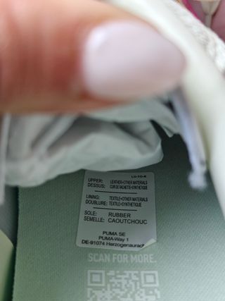 Zapatillas Puma crema y morado Nuevas