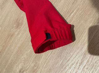 Chubasquero Tommy Jeans Rojo y Azul