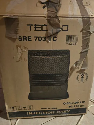 Estufa eléctrica de parafina gris