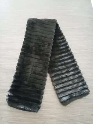 Bufanda pelo sintético negra mujer