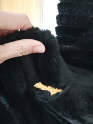 Bufanda pelo sintético negra mujer