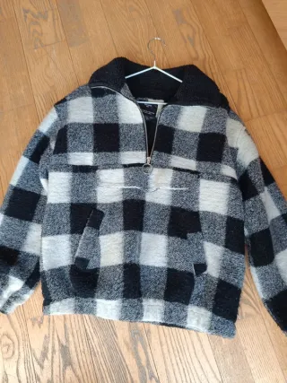 Anorak polar Bershka cuadros