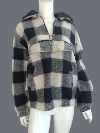 Anorak polar Bershka cuadros