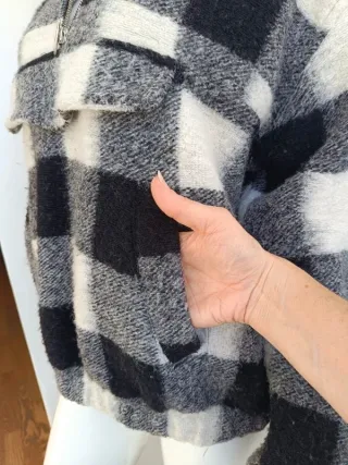 Anorak polar Bershka cuadros