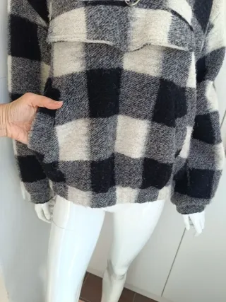 Anorak polar Bershka cuadros