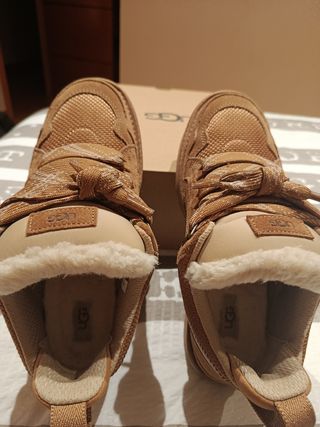 Zapatillas UGG Marrones Sin Desgaste