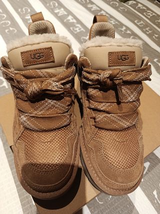 Zapatillas UGG Marrones Sin Desgaste