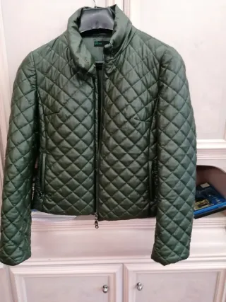 Plumífero Benetton verde acolchado