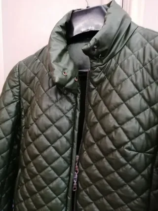 Plumífero Benetton verde acolchado