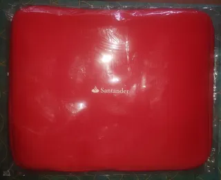 Funda Neopreno Portátil Santander Bank Roja