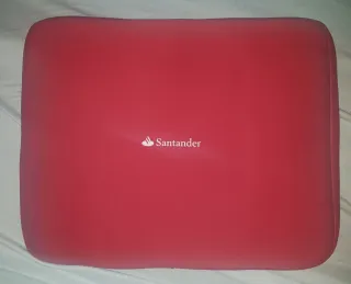 Funda Neopreno Portátil Santander Bank Roja