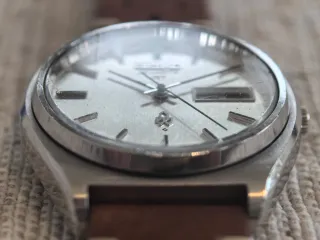 Seiko Quartz QT 3803 8000 JDM 1974