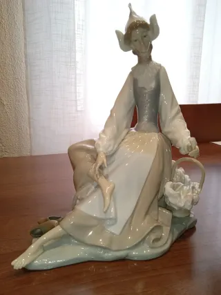 Figura Lladró La Holandesa