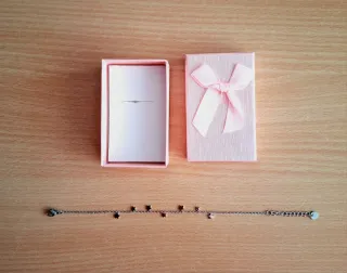 Pulsera estrellas acero con cajita regalo