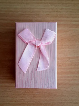 Pulsera estrellas acero con cajita regalo