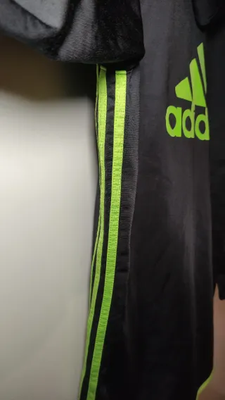 Chaqueta Adidas Vintage Negra y Verde