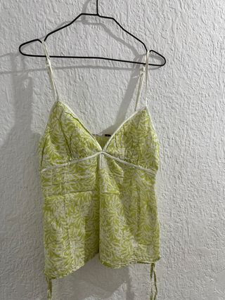 Camiseta tirantes estampada mujer