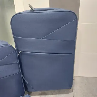 Juego de 2 maletas y neceser azul