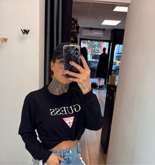 Sudadera Guess Negra