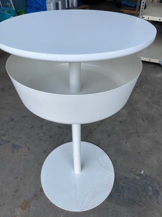 Mesa auxiliar redonda blanca