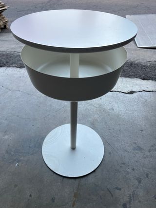 Mesa auxiliar redonda blanca