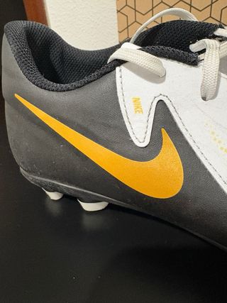 Botas Fútbol Nike Phantom GX II Club FG/MG Niños