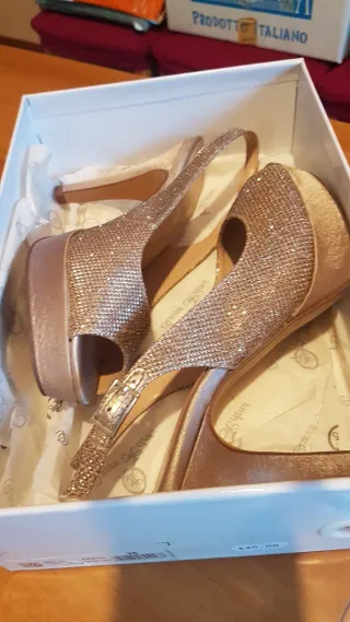 Sandali eleganti Alesya oro/beige rosato