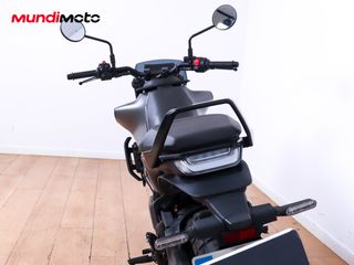 HUSQVARNA SVARTPILEN 401