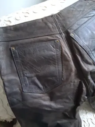 Pantalones cuero grueso