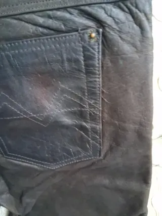 Pantalones cuero grueso