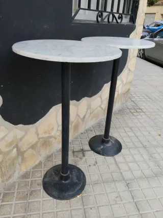 Mesa alta bar mármol y metal