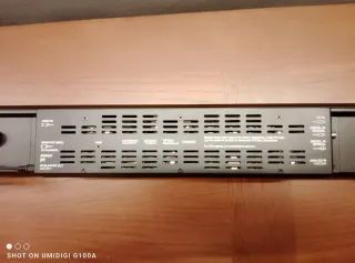 Barra de Sonido y Subwoofer Denon Negro DHT-S514