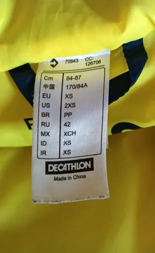Chaqueta plumífero Decathlon amarilla talla XS