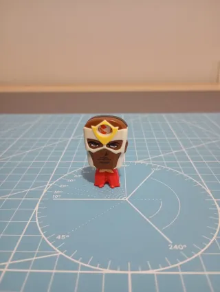 Figuras Kinder Marvel Avengers