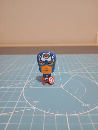 Figuras Kinder Marvel Avengers