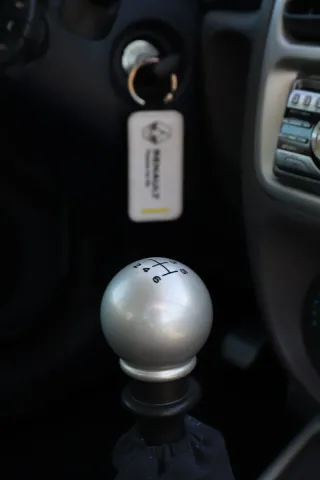 Renault Clio V6 de restreno