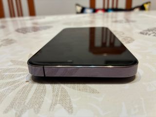 iPhone 14 Pro Max morado