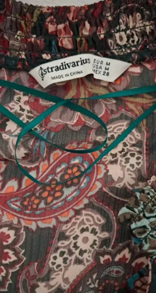 Vestido estampado Stradivarius