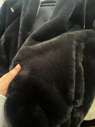 Cazadora Bershka pelo negro T XS