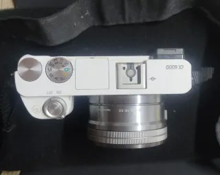 Sony Alpha 6000 Fotocamera Digitale Bianca