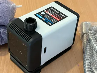Bomba Ducha Eléctrica Portátil Set Completo