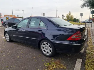 Mercedes-Benz Clase C 2004