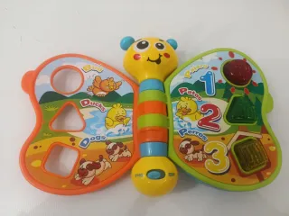 Libro y Juguete Musical Bebé