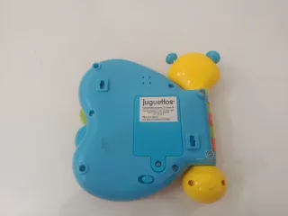 Libro y Juguete Musical Bebé