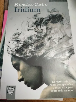 Varios libros de lectura para adolescentes