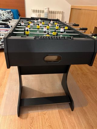 Futbolín mediano como nuevo